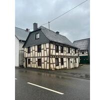 Handwerker aufgepasst 2Wohneinheiten Haus - Kirchberg (Hunsrück)