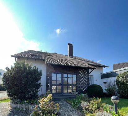 Foto - Einfamilienhaus mit Einliegerwohung
