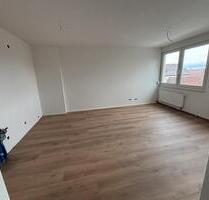 Helle sanierte 2 Zimmer Wohnung in Grossbettlingen - Großbettlingen