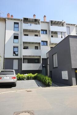 Foto - NEU RENOVIERTE moderne 3-Zimmer-Wohnung mit Balkon' - City-Lage