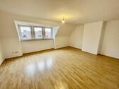 Foto - Citynah Wohnen unter dem Dach! - 610,00 EUR Kaltmiete,