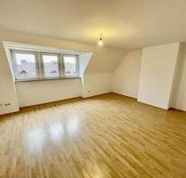 Citynah Wohnen unter dem Dach! - 610,00 EUR Kaltmiete, in Würzburg (PLZ: 97080) Dürrbachau Citynah Wohnen unter dem Dach! - 610,00 EUR Kaltmiete, in Würzburg (PLZ: 97080) Dürrbachau