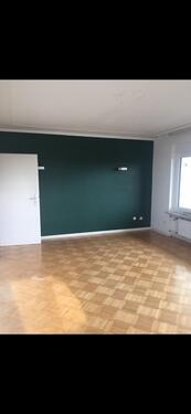 Foto - Helle 3-Zimmer Wohnung im 7. OG mit Balkon in Neu-Isenburg