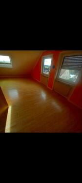 Foto - 3 Zimmer Dachgeschosswohnung - 880,00&nbsp;EUR Kaltmiete, ca.&nbsp; 73,00&nbsp;m&sup2;