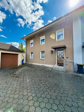 Foto - Familienfreundliches Wohnen: Haus mit Garten, Terrasse und Balkon