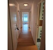 Dachgeschosswohnung - 750,00 EUR Kaltmiete, ca.  65,00 m² in Maintal (PLZ: 63477)