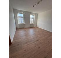 Lichtdurchflutete 4-Zimmer-Wohnung | 101m² | Loggia | Kernsaniert - Gera Alt-Bieblach