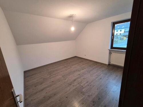 Foto - 5 Zimmer Dachgeschoßwohnung in Oberviechtach