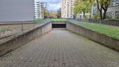 Foto - Tiefgaragenstellplatz in Homberg, Einfahrt mit Kennzeichen
