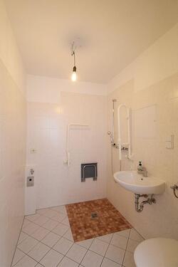 Foto - Erdgeschoßwohnung in Halle (Saale) zur Miete