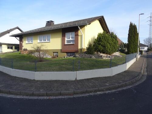 Foto - Bungalow zum Kaufen in Singhofen