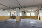 Foto - Endlich Platz für alles. Geräumige HalleGarageLagerplatz zu vermieten