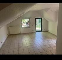 Schöne 2-Zimmerwohnung mit Balkon - Homburg