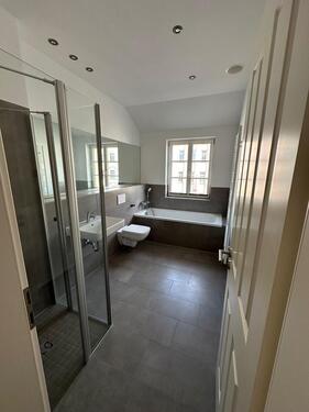 Foto - Schöne 3-Zimmer-Dachgeschosswohnung mit Balkon