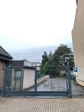 Foto - 13 Stellplätze in Düren - Nähe Kreisverkehr inkl. Tor!