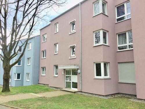 Foto - Frisch renovierte 2-Zi.-Whg. mit neuem Badezimmer und Balkon