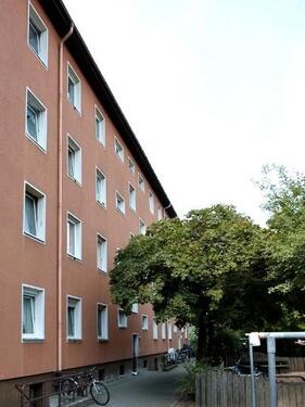 Foto - Renovierte 3-Zimmer-Wohnung in zentraler Lage ab sofort für Sie frei