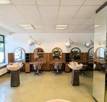 Gewerbefläche mit Schaufenster, Parkplätzen & Lagerräumen in Obermenzing - München Pasing-Obermenzing