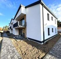 Exklusive Erdgeschosswohnung mit Garten, Terrasse und Stellplatz am Muldestausee in Pouch