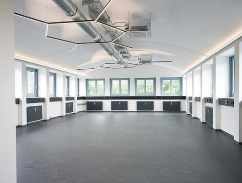 Foto - Renoviertes Büro-Ab 2 EURm² & mit Lastenaufzug,Teeküche!**