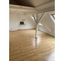 2-Zimmer Dachgeschosswohnung mit Balkon & Weitblick 74qm - Osnabrück