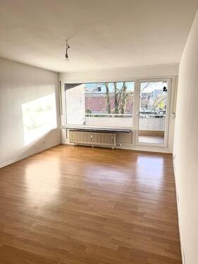 Foto - Helle, frisch renovierte 3-Zi.-Wohnung in bester Lage
