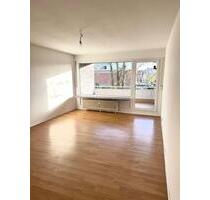 Helle, frisch renovierte 3-Zi.-Wohnung in bester Lage - Mönchengladbach Nord