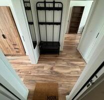 Voll möbliertes Frauen-WG-Zimmer inkl. InternetStromEtc. - Lübeck Sankt Lorenz Nord