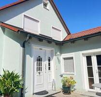 Freistehendes EFH mit gr. barrierefreier ELW - Regenstauf