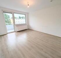 **Frisch renoviert: +Balkon +neuer Laminat +weiße Wände +neues Tageslichtbad** - Marl Alt-Marl