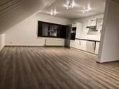 Foto - Helle 2-Zimmer-Wohnung - 690,00&nbsp;EUR Kaltmiete, ca.&nbsp; 75,00&nbsp;m&sup2;