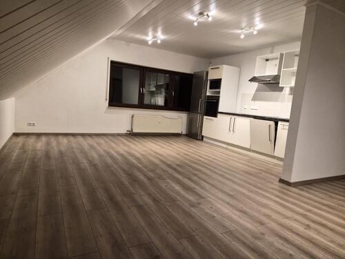 Foto - Helle 2-Zimmer-Wohnung - 690,00&nbsp;EUR Kaltmiete, ca.&nbsp; 75,00&nbsp;m&sup2;