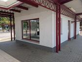 Foto - Büro in stark frequentierter Lage, Präsentation, Werbefläche am Bahnhof