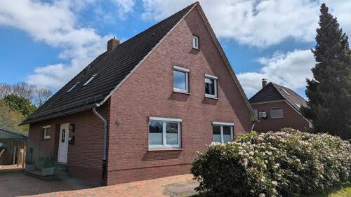 Foto - Provisionsfrei! Großes Einfamilienhaus mit Eigentumsgrundstück