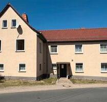 Wohnhaus mit Garage, großer Scheune in Braunsdorf - Saalfeld (Saale)