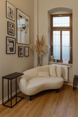 Foto - Stuhl- Kabinenmiete in neu gebautem Beauty-Studio (100 qm)