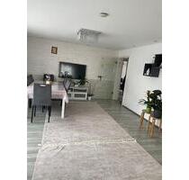 3 Zimmerwohnung mit großen Räumlichkeiten - Nürnberg Schnepfenreuth