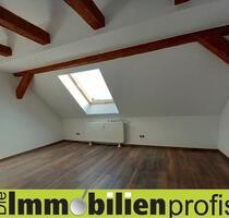 52172 - Moderne Dachgeschosswohnung mit Balkon - Rehau