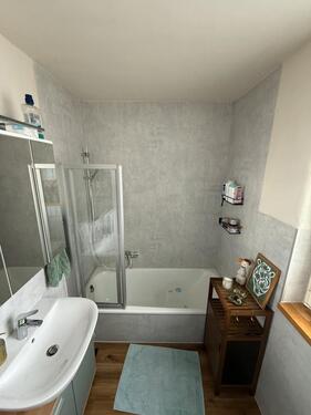 Foto - Mit Parkplatz und Balkon: ökologische 3-Zimmerwohnung in der Neustadt