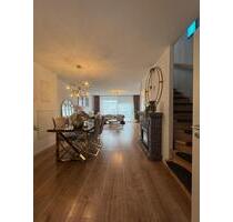 Modernes Reihenhaus mit Garten und Terrasse - Groß-Gerau