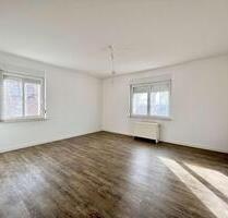 Großzügige 3-Raumwohnung mit Einbauküche, Stellplatz und Grillplatz - Grimma