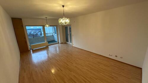 Foto - Helle 3-Zimmer-Wohnung mit Balkon & Stellplatz, ohne Makler