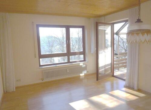 Foto - RT-Ohmenhausen: 2,5-3-Zi.Whg in Bestlage mit Garage+AAP