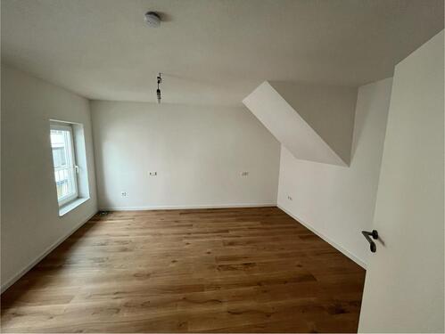 Foto - 2 Zimmer Dachgeschoßwohnung zur Miete in Reutlingen