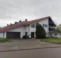 Exklusive möblierte 2-Zimmer-Dachgeschosswohnung - Sankt Leon-Rot