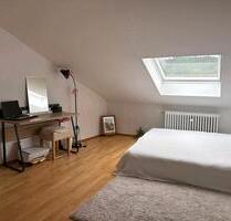 Schöne 3 Zimmer Wohnung mit Balkon und Bad mit Fenster - Ortenberg