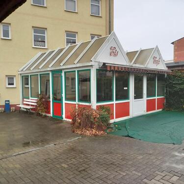 Foto - Eiscafé Milano gegenüber dem Krankenhaus