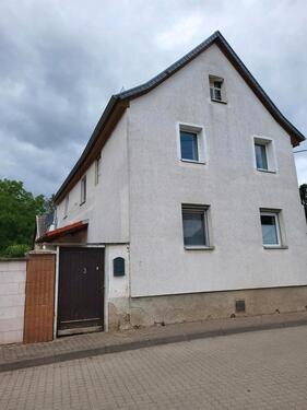Foto - Einfamilienhaus mit großem Garten und Scheune