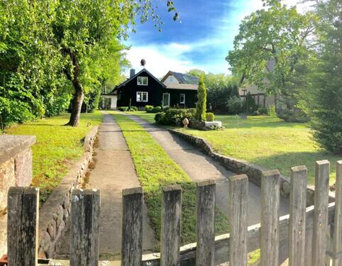 Foto - Letzte Chance: Möbliertes Haus am Stadtrand Berlins & Gartenhaus