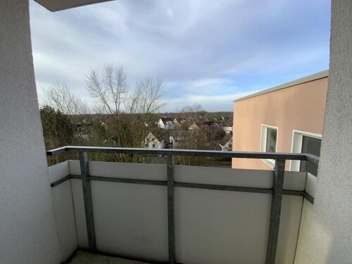 Foto - Endlich gute Aussichten: Großzügige 3-Zimmer-Wohnung frei!